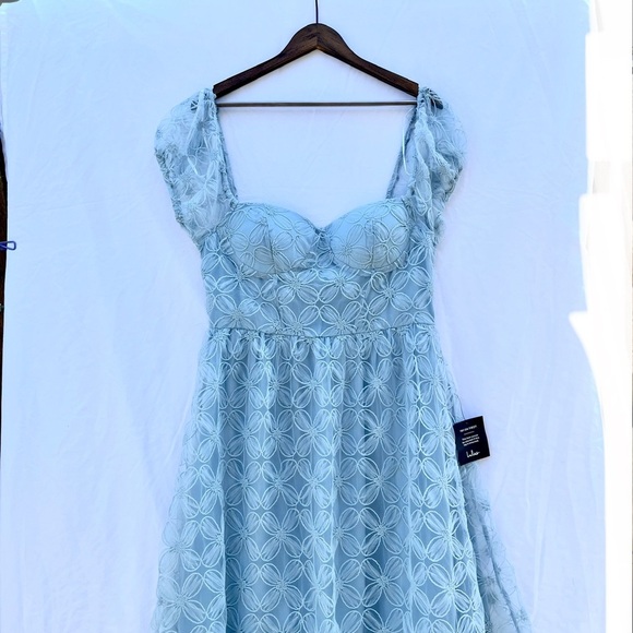 LULUS | NWT XL EXCEEDINGLY ELEGANT BLUE FLORAL APPLIQUÉ BUSTIER MIDI DRESS - Picture 6 of 11